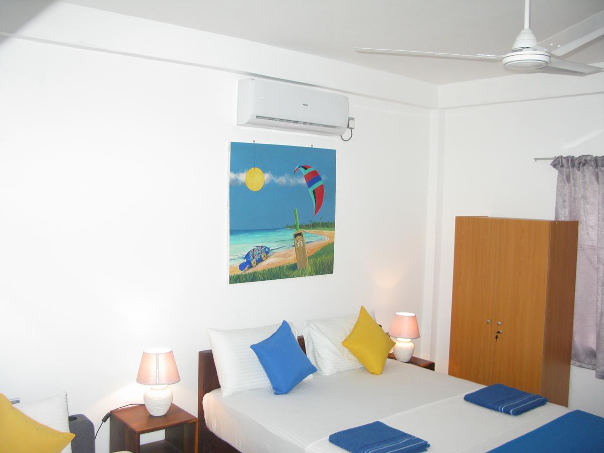 Anuhas Airport Villas Katunayaka Exterior photo